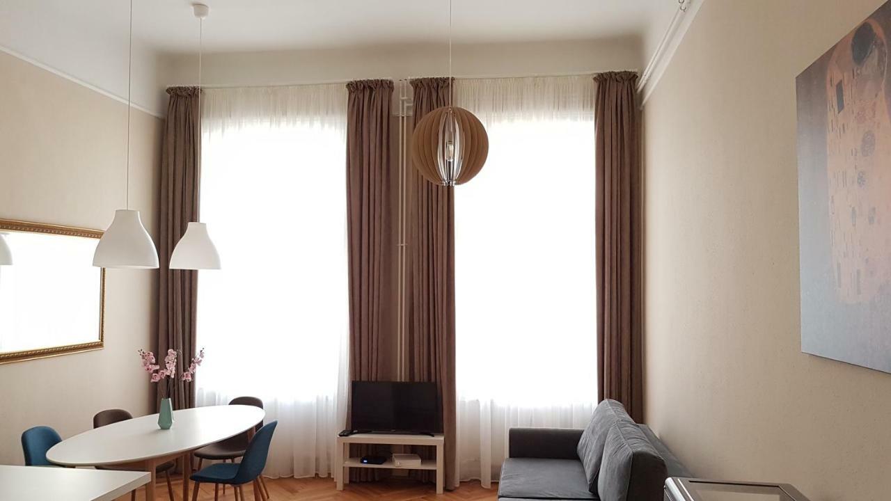 Cbs Apartments Budapeszt Zewnętrze zdjęcie